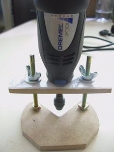 Homemade Dremel Router Base - HomemadeTools.net