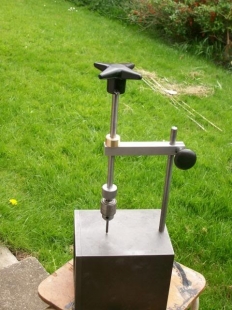 Tapping Stand