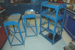 Elevated Stands for Corner Balance Plates