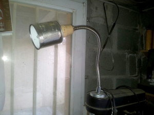 Tin Can Magnetic Lamp