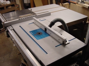Router Mount in Table Saw Extension