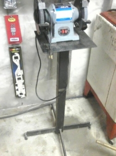 Grinder Stand with Leveling Pads