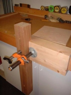 Homemade Workbench Side Clamp - HomemadeTools.net