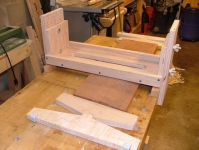 Swiveling Bench Dogs