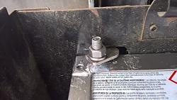 4 battery hold down-wp_20200516_12_12_12_probbh.jpg