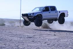 4X4Builds.net: Toyota Tacoma Prerunner by marnes2986-barstow050308038_800x533.jpg