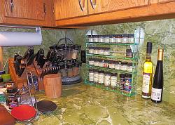 Acrylic material-penzey-spice-rack-6.jpg