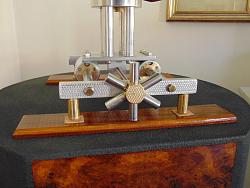 Adjustable stand, heavy-dsc06711_1600x1200.jpg