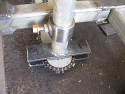 Alaskan style slabbing mill-7.-chain-bar-tip-clamped-img_0758.jpg