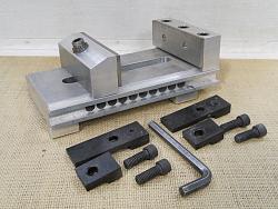 Click image for larger version.&nbsp;

Name:	DSCN0063---aluminum mill vise.jpg&nbsp;
Views:	519&nbsp;
Size:	1.52 MB&nbsp;
ID:	25169
