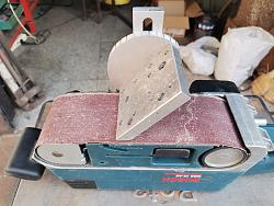 Angled stand for belt sander-1.jpeg