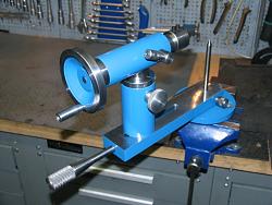 Apparatus to turn the balls out of wooden-ph54.jpg