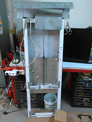 AUTOMATIC CHICKEN COOP DOOR-3.png