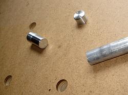 Bench dogs for benchtop bench-dsc07639.jpg