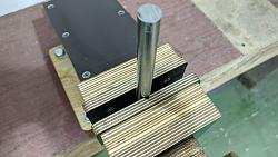 Bench vise from broken car jack-homemade-bench-vise-4.jpg