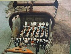 Big Muskie dragline excavator bucket - photo-miners-memorial-park.jpg