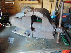 Big vise mounting-dsc02725_1600x1200.jpg