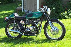 BikeBuilds.net: Triumph Scrapyard Cafe by Goldy-jbnd2.jpg