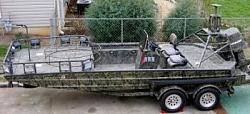BoatBuilds.net: Bowfishing Madness Custom Excel Airboat by Gene Hobbs-bowfishing_boat2.jpg
