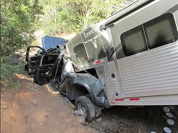 Bus drives off hillside - GIF-spanishfork-fatal-6-.jpg
