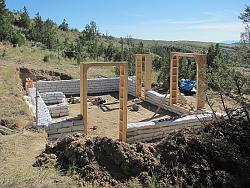 CabinBuilds.net: Montana Earth Bag Cabin by Kent-earthbagcabin4.jpg