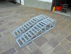 Car ramps - under construction-13323287_10209449391654424_257073589063365671_o.jpg