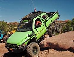 Chevrolet C1500 six-wheeled long bed pickup truck- GIF-2.jpg
