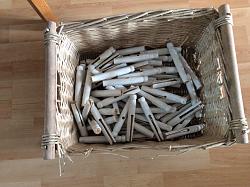 Clothes pegs-67f44856-1f1a-4f44-a02a-a23190255de6.jpg