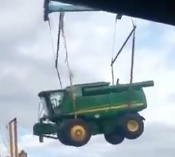 Crane drops combine - GIF-07.png