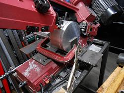 Cutting a 7 inch round in a 6 x 4 bandsaw!-dscn3688.jpg
