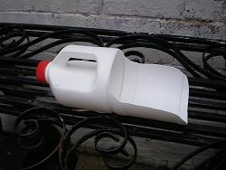 Disposable paint kettle-scoop.jpg