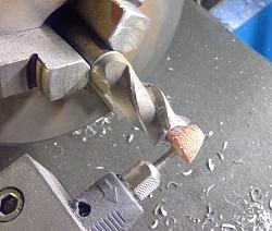 End mill sharpening.-win_20230811_14_02_18_pro.jpg