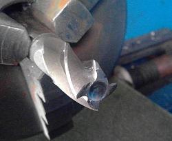 End mill sharpening.-win_20230811_14_02_53_pro.jpg