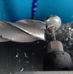 End mill sharpening.-win_20230811_14_17_11_pro.jpg
