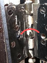 Fixing a worn screw hole using a paper clip - GIF-20220213_114746%7E2.jpg