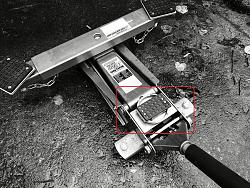 Floor jack pad and cup storage; onboard!-jack_pad-5-.jpg