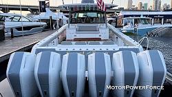 Freightliner SportChassis truck - photo-boat-motors.jpg
