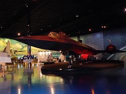 Guy visits all SR-71 Blackbird planes - photos-sr-71b-2.jpg