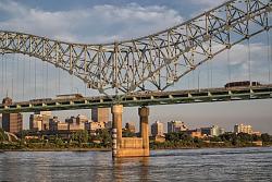 Hernando de Soto Bridge Crack-twitter.02.jpg