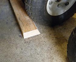 HF Bandsaw********Wheel Chock*******MOD-p3270026.jpg