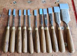 Home-made Lathe-chisels_fitted_to_handles.jpg