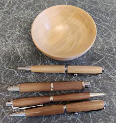 Home-made Lathe-sycamore_bowl_and_pens.jpg