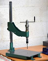 Homemade hand thread tapping machine.-tapping01.jpg