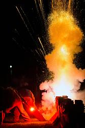 Homemade induction furnace pouring iron - video-jerry_durand-2.jpg