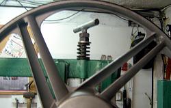 Homemade vertical bandsaw.-tension-01.jpg