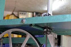 Homemade vertical bandsaw.-undertable-01.jpg