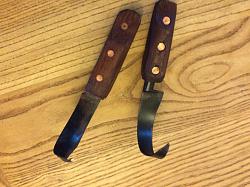 Hook knives, left & right-1dd14d0a-7703-419d-beb6-bcc5bba97399.jpg