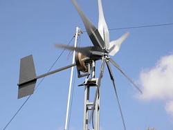 Horizonital axis wind turbine (Big Bird)-p4220008.jpg