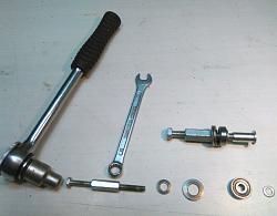 HOW   TO   INSTALL   RIVET NUTS  WITHOUT THE  SPECIAL  TOOL.-f2.jpg