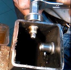 HOW   TO   INSTALL   RIVET NUTS  WITHOUT THE  SPECIAL  TOOL.-f3.jpg